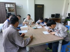 安全月里话安全 防微杜渐守安全