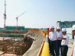 在大干快干苦干实干中拼出路桥公司精彩未来