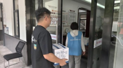 炎炎夏日送关怀，丝丝凉意入心田