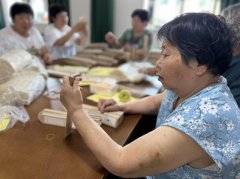 德清县禹越镇“银龄共富工坊”：点亮老年群体