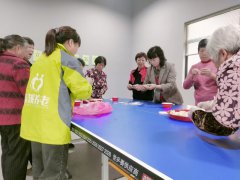 德清县雷甸镇：情暖立冬，饺香邻里